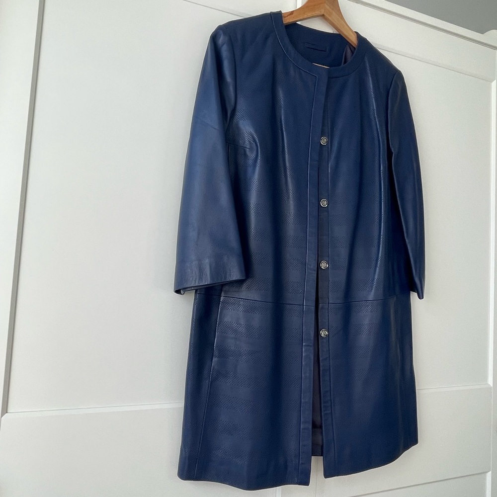 Jacket - Picture 2 of 3